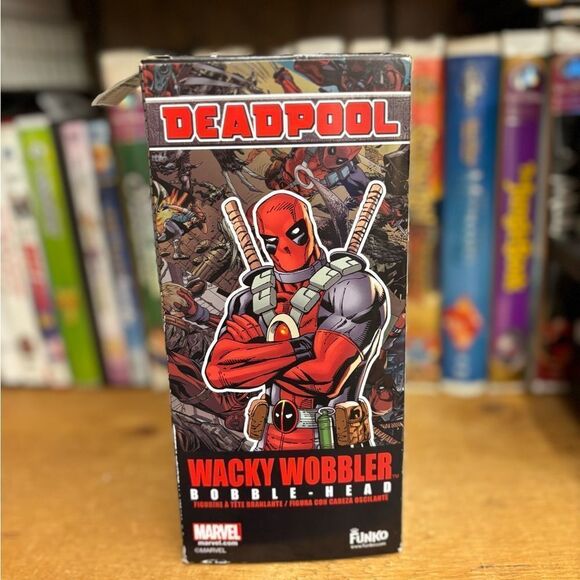 Marvel Deadpool Bobble Head Wacky Wobbler in Box - Picture 3 of 7